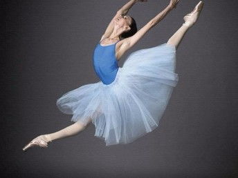 北京钢管舞培训推荐 专业机构选择指南